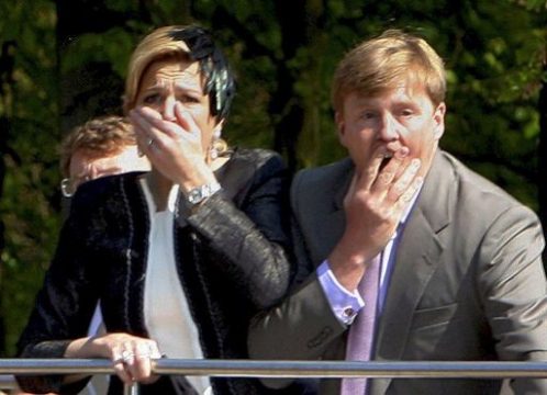 Prinzessin Maxima und Prinz Willem Alexander im Schockzustand beim Attentat von Apeldoorn 2009
