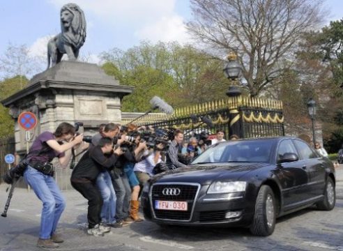 Auch heute empfängt der König die Parteispitzen auf Schloss Laken