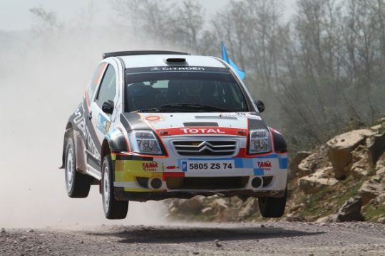 Bis zum Ausfall war Neuville Zweiter der JWRC