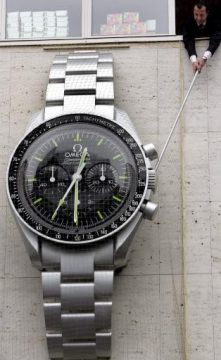 Zeitumstellung: Wer hat an der Uhr gedreht?