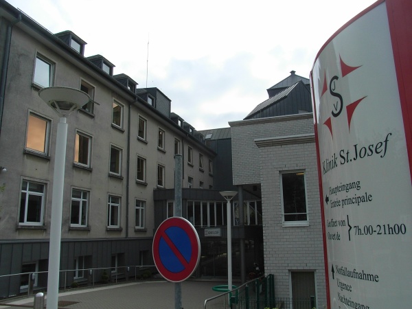 Klinik Sankt Josef: Haupteingang