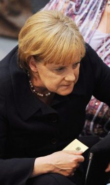 Eine verbissene Angela Merkel