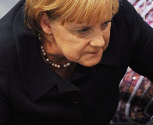 Eine verbissene Angela Merkel