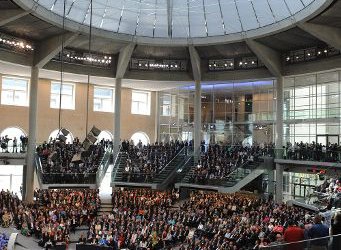 Volles Haus im Berliner Reichstag