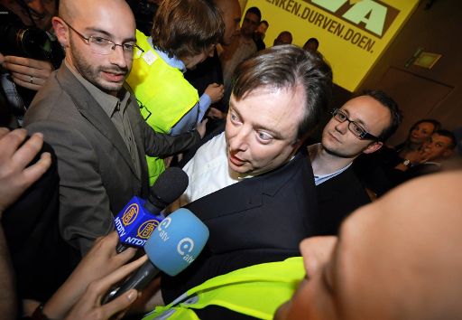Riesenerfolg für Bart De Wever: N-Va stärkste Partei in Flandern