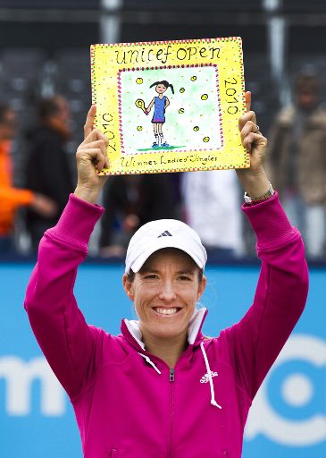 Justine Henin gewinnt zum zweiten Mal das Tennisturnier von Rosmalen