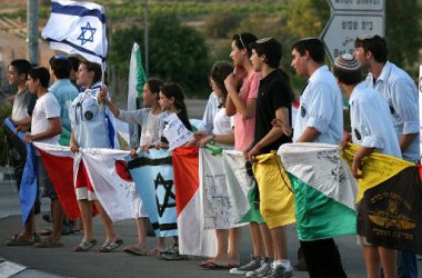 Protest gegen Stürmung der Israelis eines Schiffes mit pro-palästinensischen Aktivisten