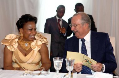 König Albert beim Galadinner mit der Frau von Joseph Kabila