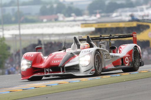 Le Mans: Dreifacherfolg für Audi