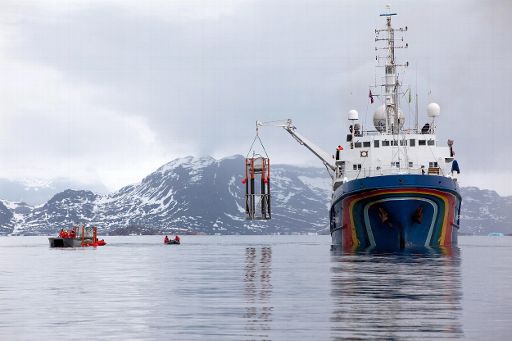 Spitzbergen/Norwegen: Meeresforscher messen in der Arktis mit Hilfe riesiger Versuchsgefäße die Versauerung des Ozeans (3.6.)