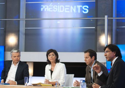 Gestern im RTBF-Fernsehen: Spitzenkandidaten der vier großen Parteien in der Wallonie Di Rupo, Reynders, Milquet und Javaux stellten sich den Fragen der Journalisten und Zuschauer