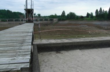 Stausee Robertville: Ein Steg soll die Wanderer über den See führen