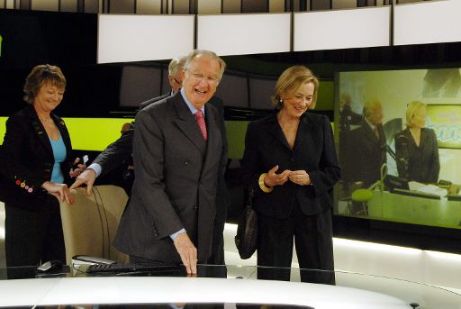 Belgiens Königspaar in einem Fernsehstudio der VRT - heute liegt die Produktion hingegen still