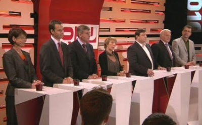 Die Chefs der sieben großen flämischen Parteien bei der VRT-Debatte (6.6.)