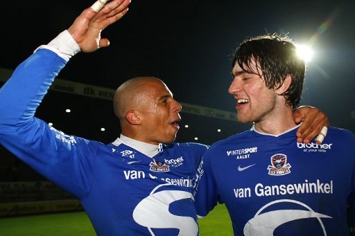 Ervin Zukanovic (rechts) und Samuel Neva im Spiel gegen KV Kortrijk (April 2009)