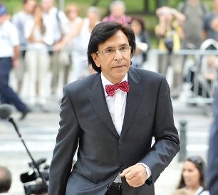 Elio Di Rupo auf dem Weg in die Kirche am Nationalfeiertag