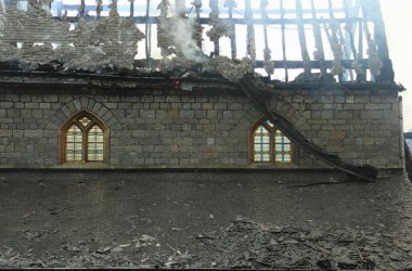 Heidberg-Kapelle: Dachstuhl völlig ausgebrannt