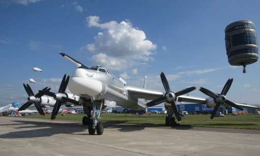 Ein Bomber vom Typ TU-95