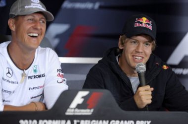 Hat sichtlich Spaß: Rückkehrer Michael Schumacher und Scherzkeks Vettel