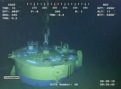 Momentan strömt kein Öl mehr ins Meer - Entwarnung gibt es aber noch nicht