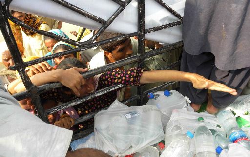 Pakistan: Flutopfer kämpfen um Nahrung und Wasser