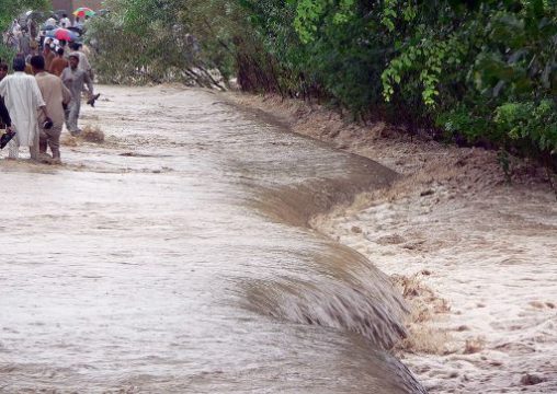 Die Jahrundert-Flut in Pakistan hat mindestens 1.500 Opfer gefordert