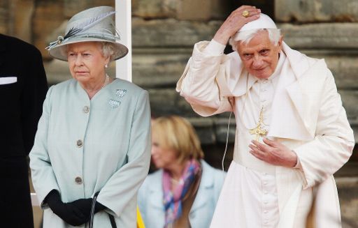 Die Queen und der Papst