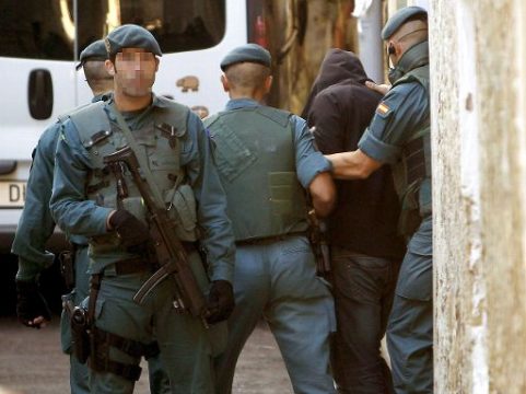 Polizei fasst neun mutmaßliche Helfer der baskischen Untergrundorganisation ETA - hier in San Sebastian