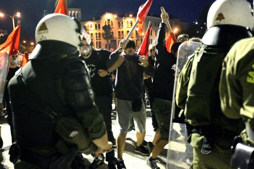 Sparpaket sorgt für Unmut: In Thessaloniki protestieren Bürger gegen die Maßnahmen