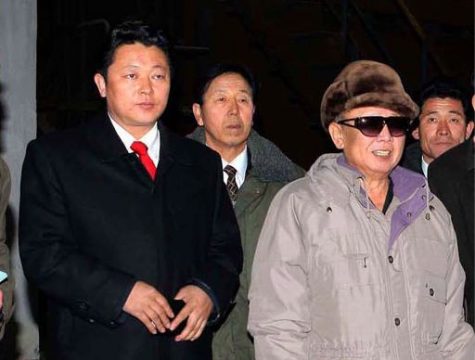 Nordkorea will einen neuen Staatschef: Beobachter denken an Kim Jong Un (mit seinem Vater Il)