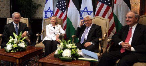 Von links nach rechts: Benjamin Netanyahu, Hillary Clinton, Mahmoud Abbas und George Mitchell