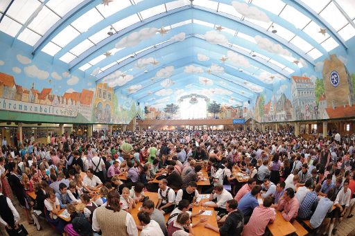 Ozapft is! München feiert 200 Jahre Oktoberfest