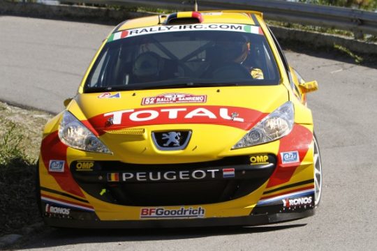 Thierry Neuville und Beifahrer Nicolas Klinger im Peugeot 207