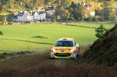 Thierry Neuville im Peugeot 207 S2000 bei der IRC-Rallye von Schottland