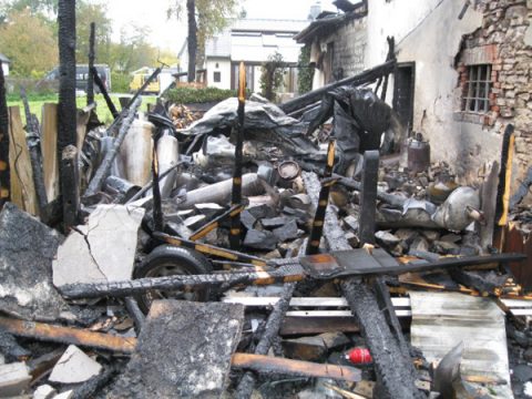 Brand zerstört Kaufhaus Meyer in Schönberg