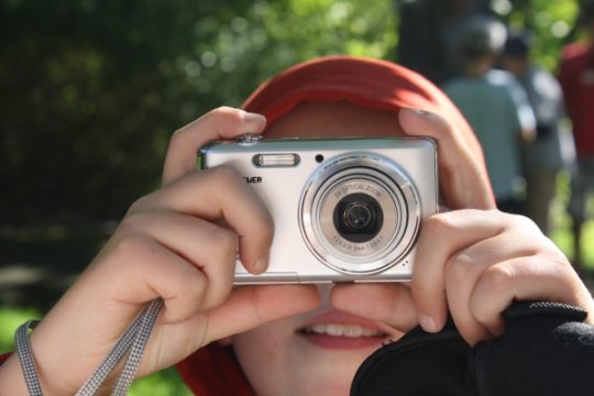 BRF1 Kids beim Fotokurs der Bücherbande