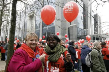 Tag der Amut: 1.000 Menschen fordern gerechtere Welt