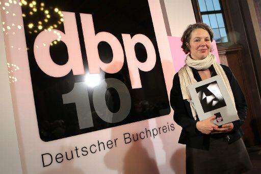 Der Deutsche Buchpreis 2010 geht an die Schweizer Autorin Melinda Nadj Abonji