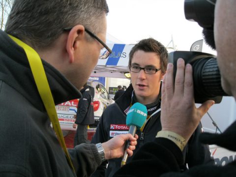 Rallyezentrum am Morgen: Thierry Neuville im BRF-Interview