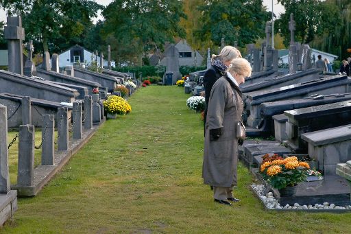 Belgischer Friedhof an Allerheiligen