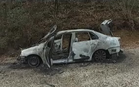 Das Autowrack nach dem Überfall in Solwaster