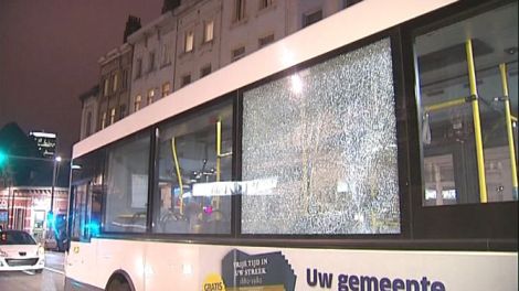 Busse von De Lijn beschossen