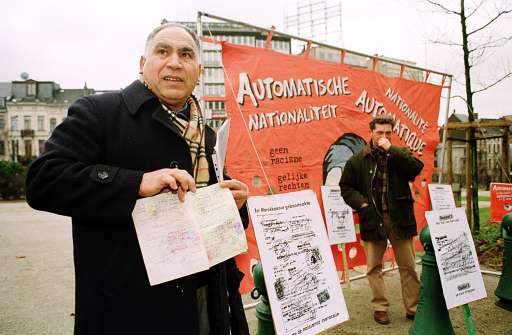 Brüssel, Januar 2000: Demonstranten verlangen einfachere Prozeduren zur Einbürgerung