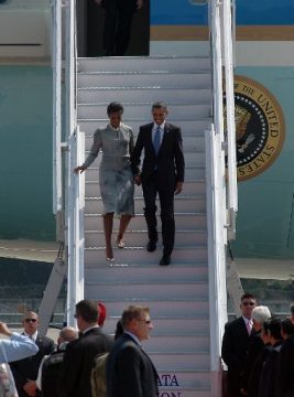 US-Präsident Barack Obama und Gattin Michelle treffen in Mumbai ein