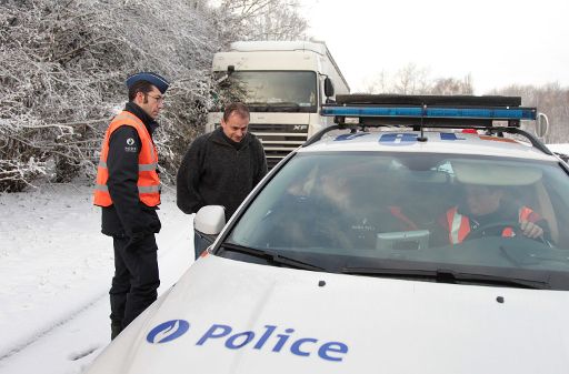 Polizisten im Wintereinsatz