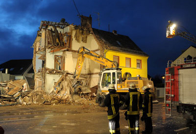 Haus in Köln-Brühl eingestürzt (Bild: WDR)