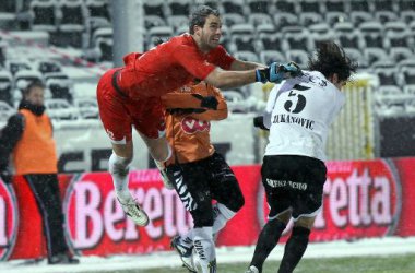 Olivier Werner (AS Eupen) kämpft für den Ball