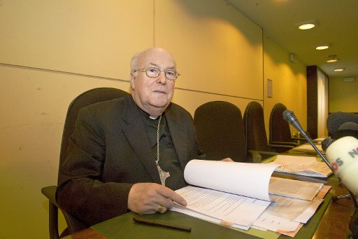 Kardinal Danneels bei der Befragung durch den Ausschuss zum Kindesmissbrauch