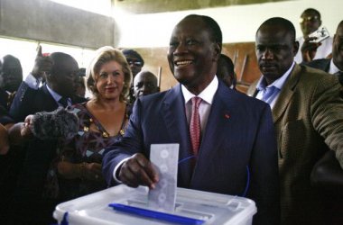 Wahlsieger Alassane Ouattara soll endlich an die Macht