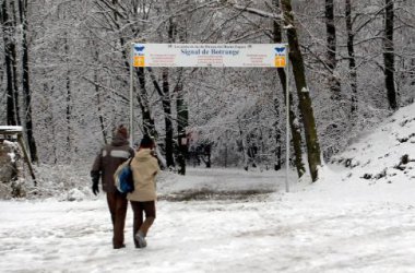 Schneetouristen auf dem Hohen Venn